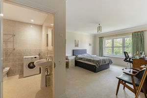 Photo 16- click for photo gallery